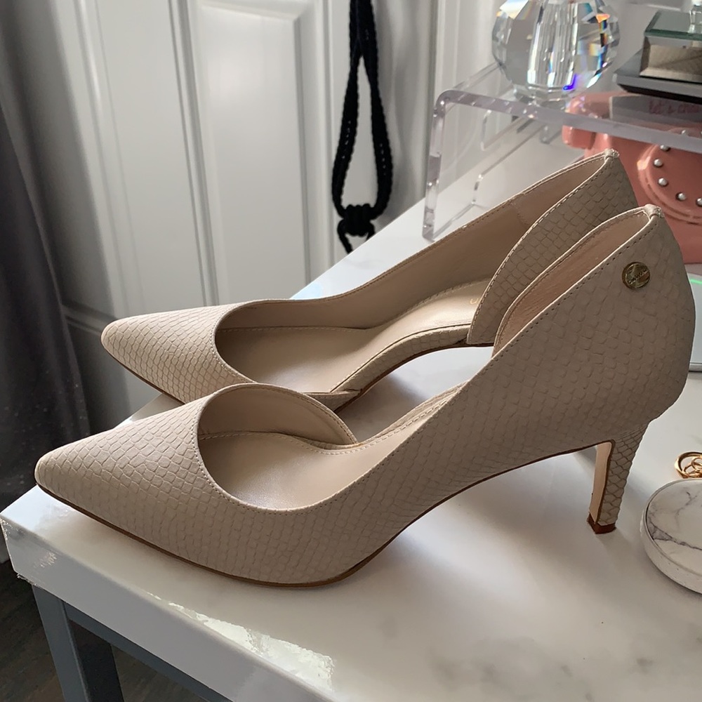Calvin Klein Nodine Faux Snake Heels Sz 8.5
